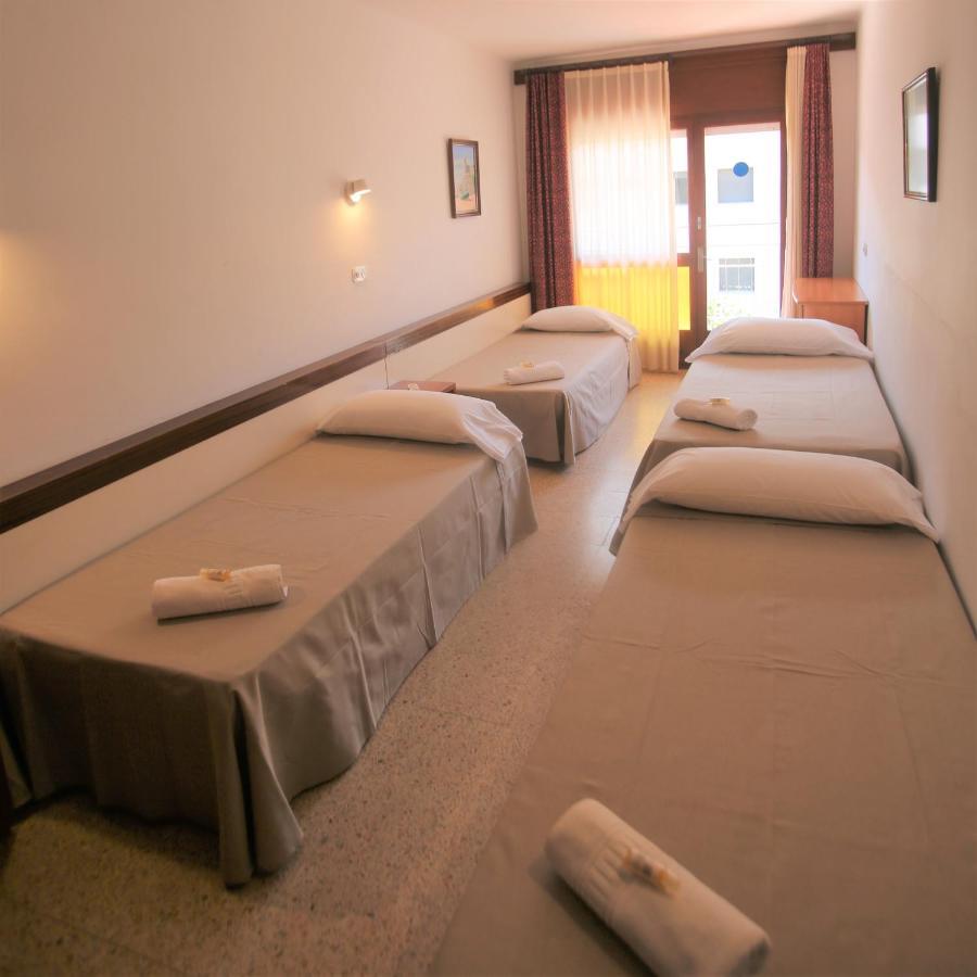 Pension Hostel Costa Brava L'Estartit Eksteriør billede
