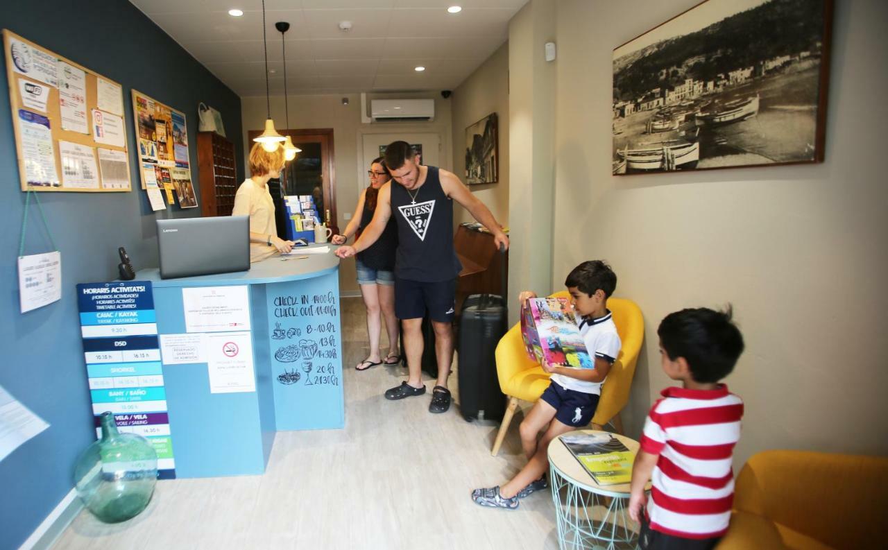 Pension Hostel Costa Brava L'Estartit Eksteriør billede