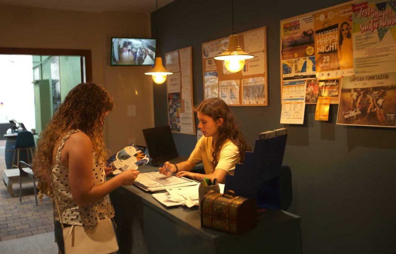 Pension Hostel Costa Brava L'Estartit Eksteriør billede